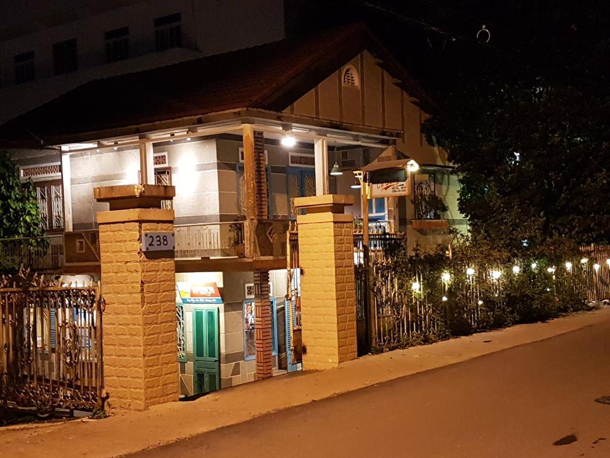 Dalat Galaxy Hostel Екстер'єр фото